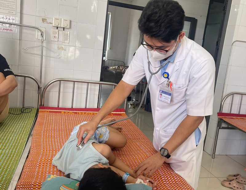 Kịp thời điều trị 43 trường hợp nghi ngộ độc thực phẩm